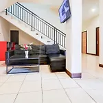 Hotel O Rappocini Near Rsia Paramount